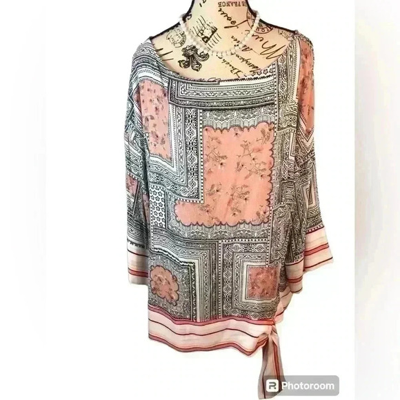 Oddy Womens 1XL Multicolor Blouse Abstract Print Tie Bottom NWT USA Made - Picture 1 of 7